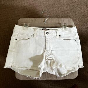Paige white canyon cut off short Size 30